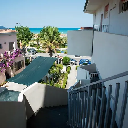 Acquamarina شقة *